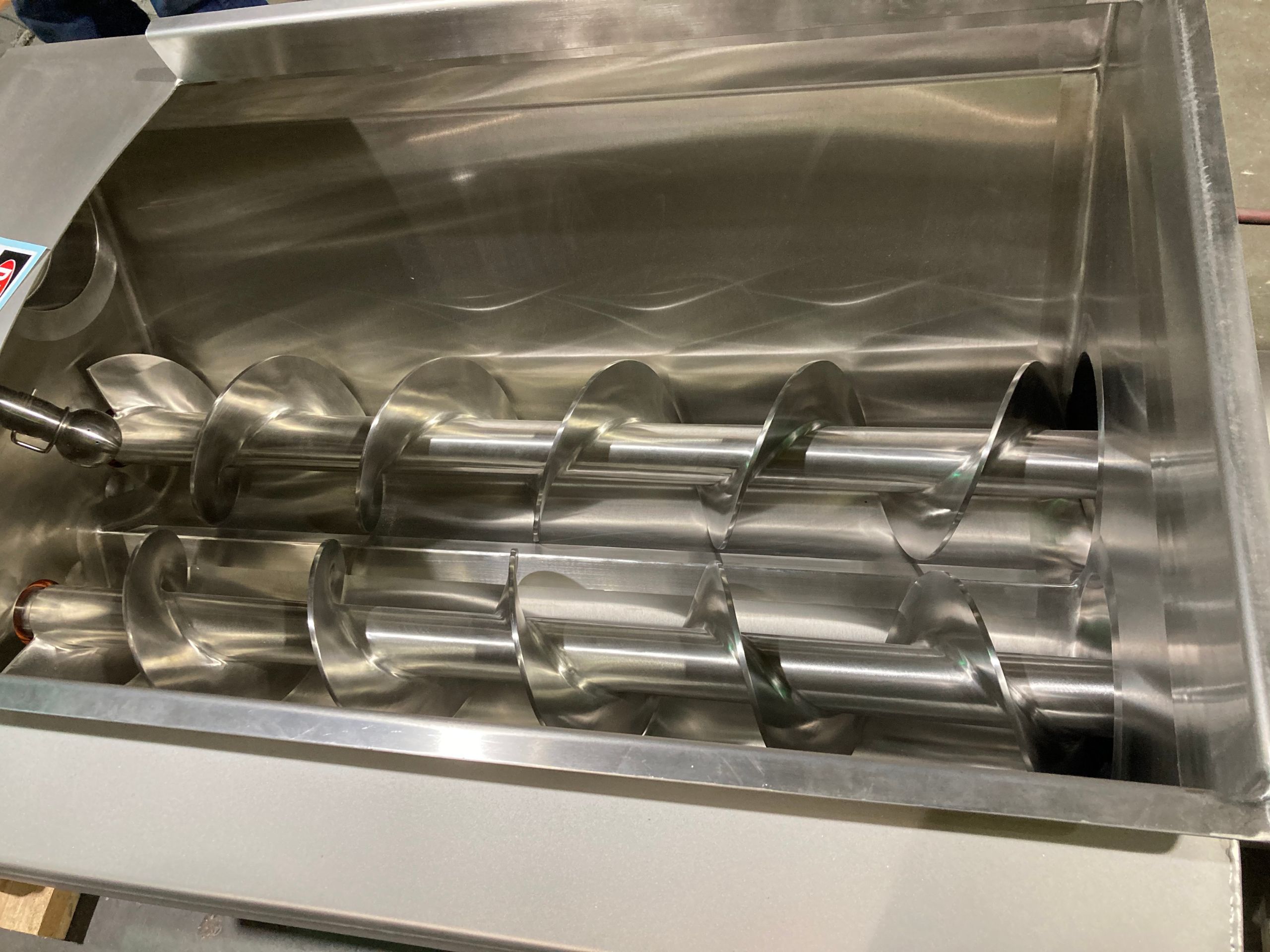 Interior pump feeder - CFR